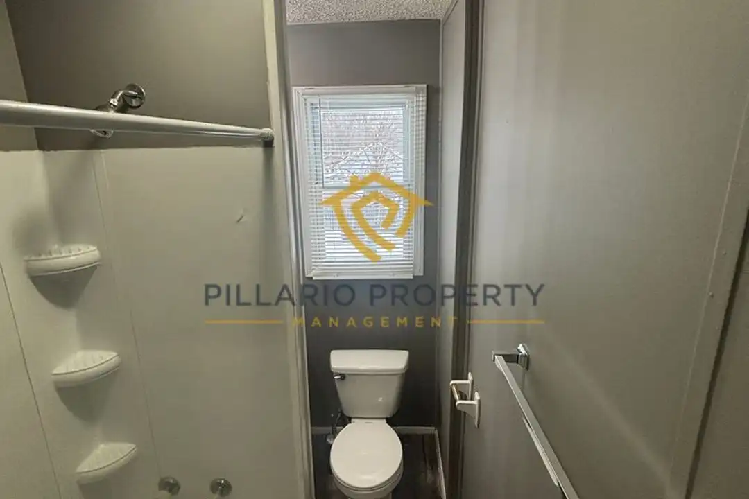 706 N Bosart Ave unit 706 North Bosart Avenue – další