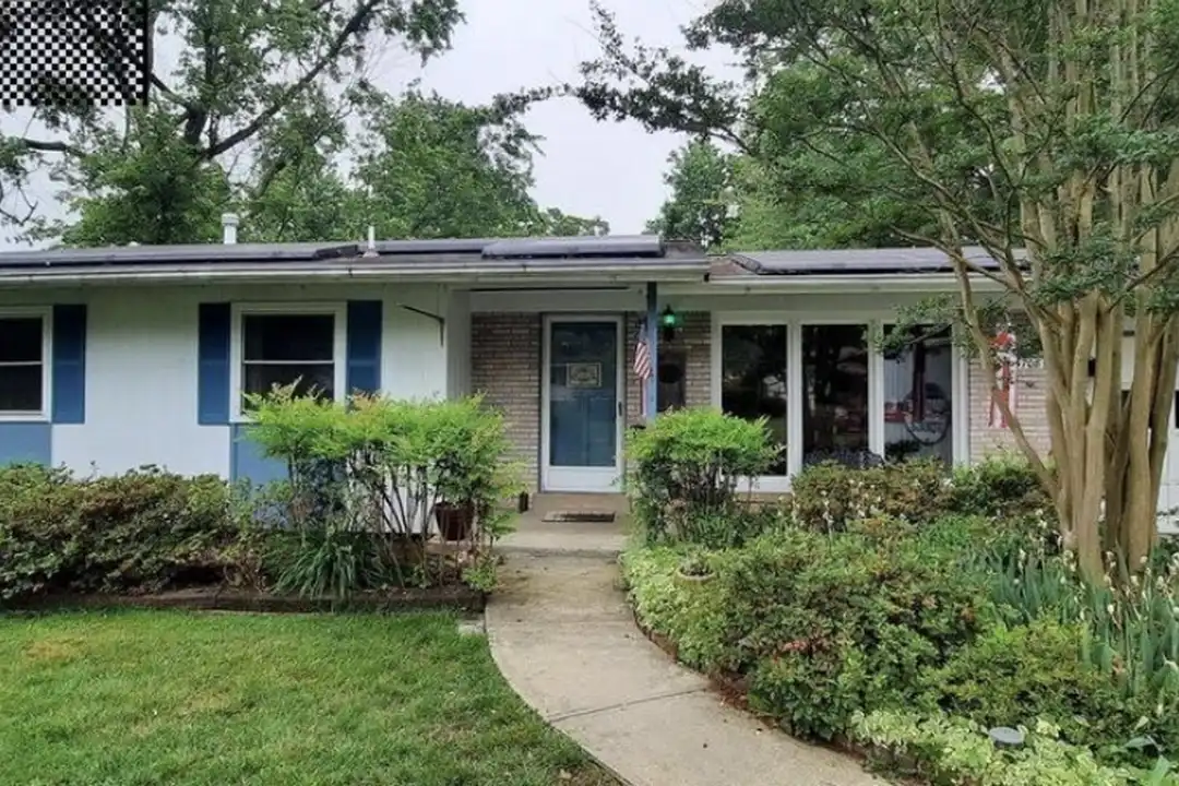 4708 Kemper St – photo 1 of 10
