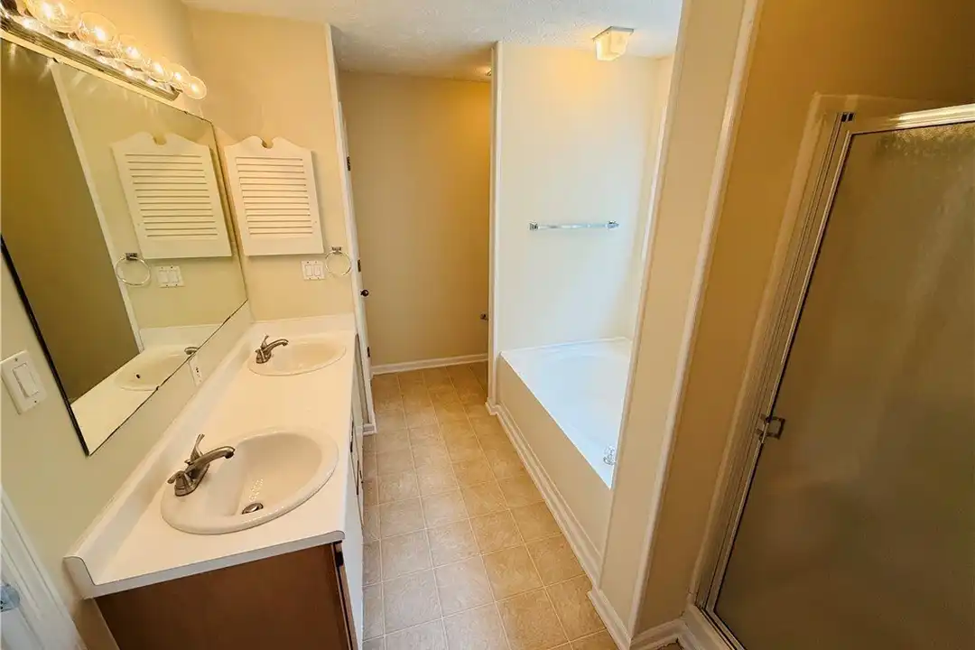 349 Waterdown Dr #5 - More