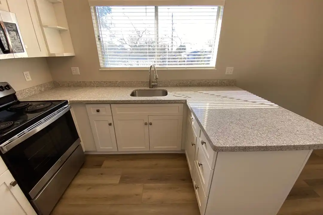 2251 Buena Vista Ave unit #19 - View 2