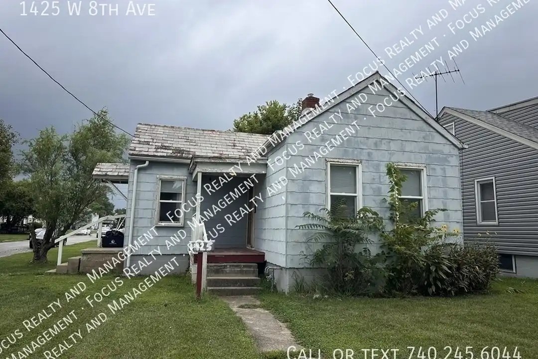 1425 8th Ave – photo 1 of 7