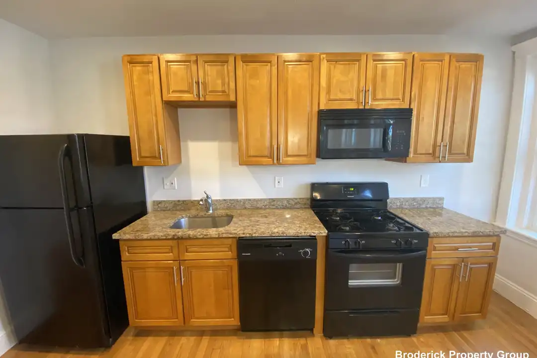 288 Chestnut Hill Ave unit 3 – pohled 5