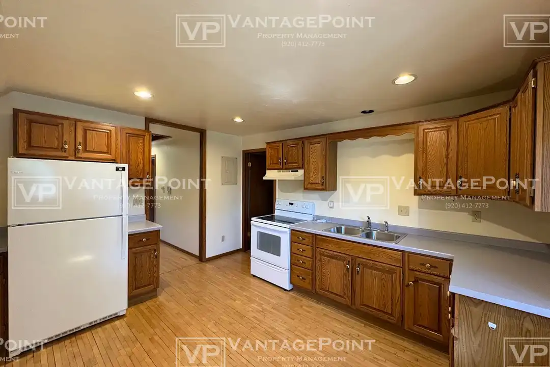 114 N Ontario St - View 3