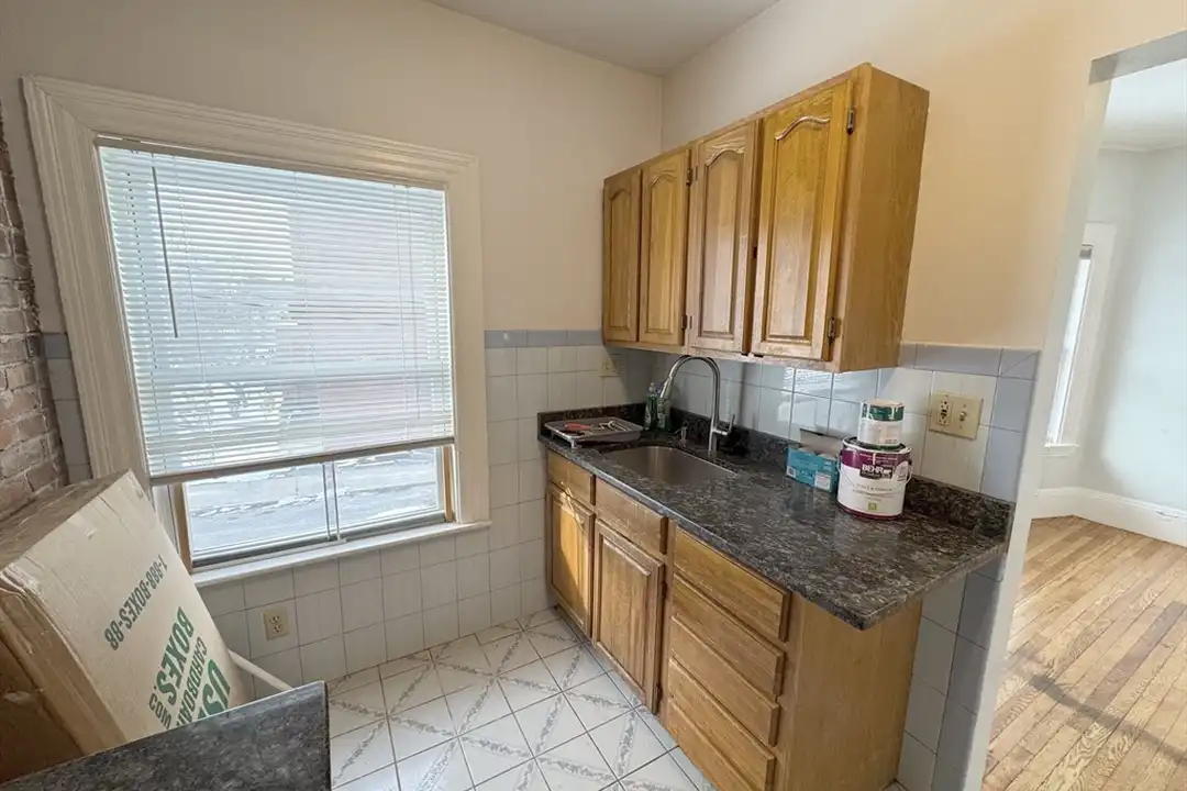 30 Academy Hill Rd unit 2 – další