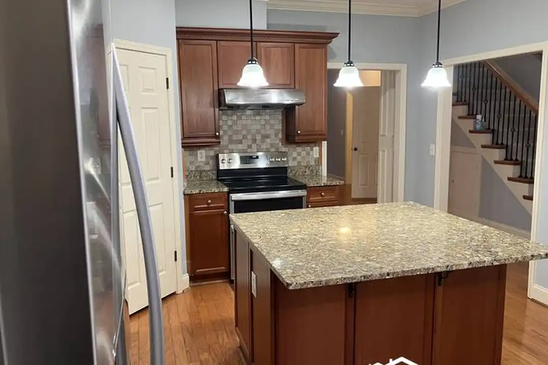 191 Castlehill Dr - View 4