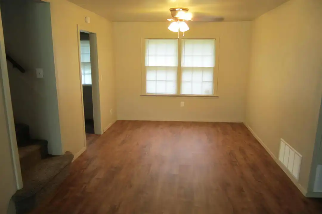 3029 NW 46th St - View 4