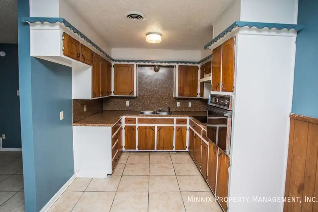 5442 6th St - View 3