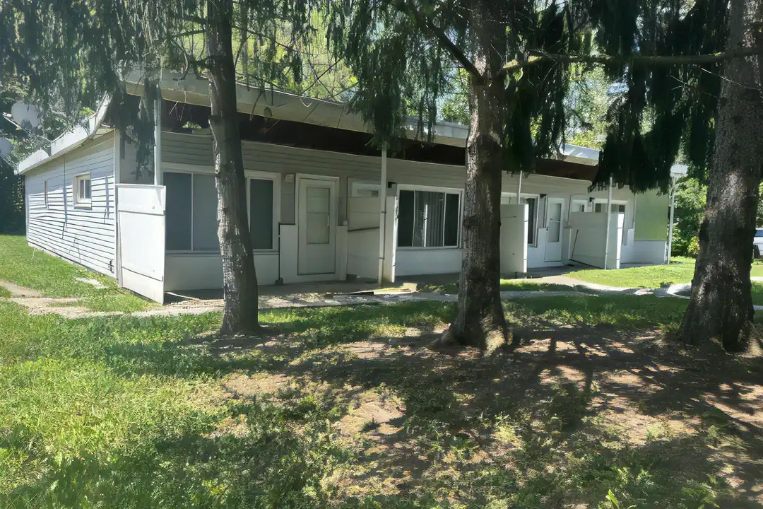 16 Ranch Rd unit 1 – photo 1 of 3