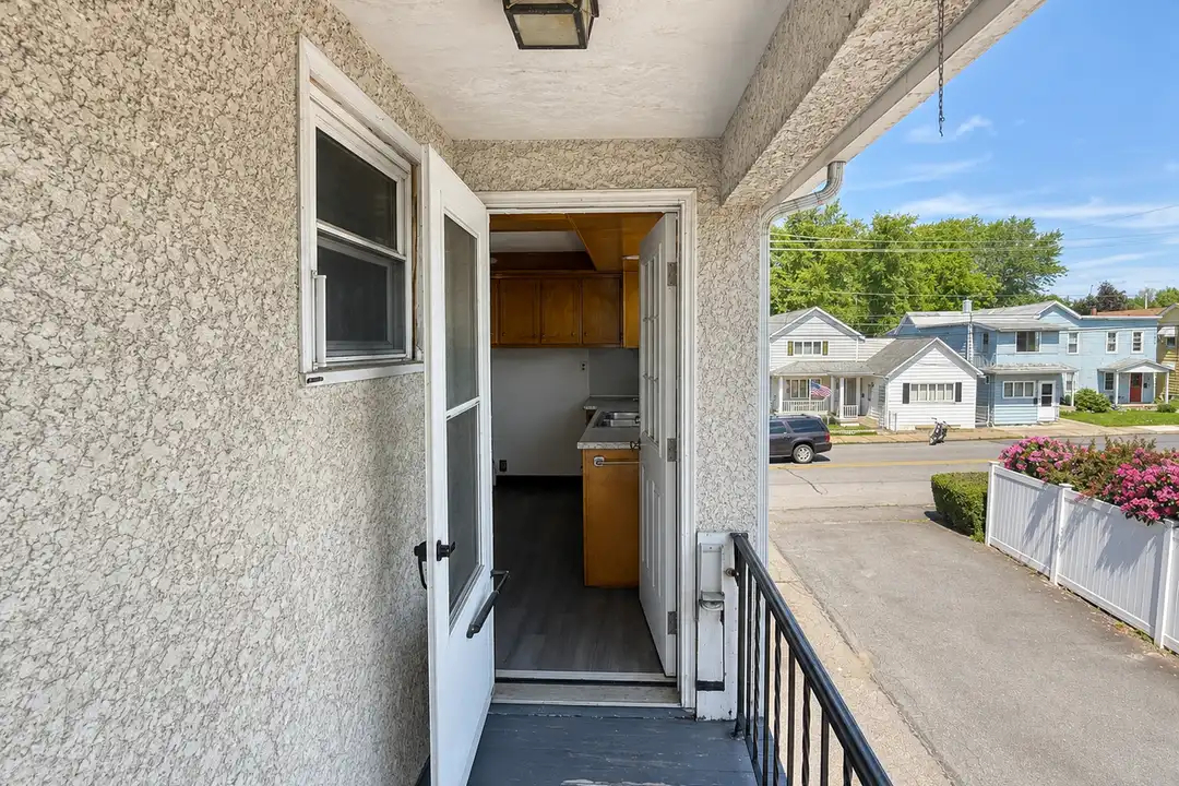 520 Oak St unit 520 Oak Unit 1