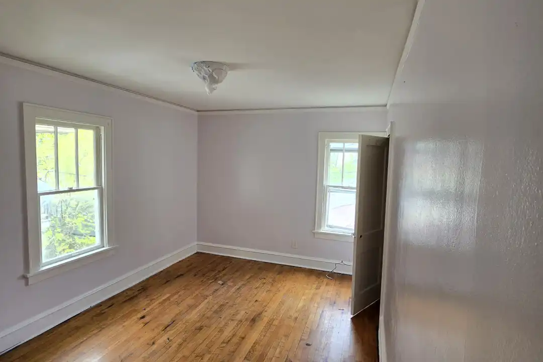 2632 N 47th St unit 1 – další