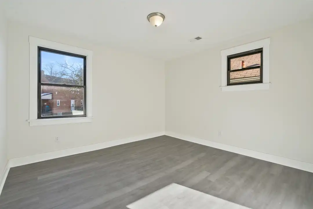 111 Kaplan Ave unit Unit 2 - More