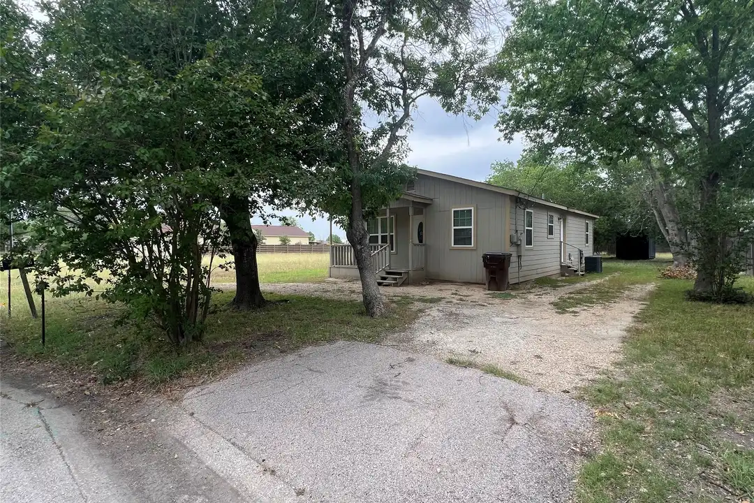 1310 Torres St – photo 1