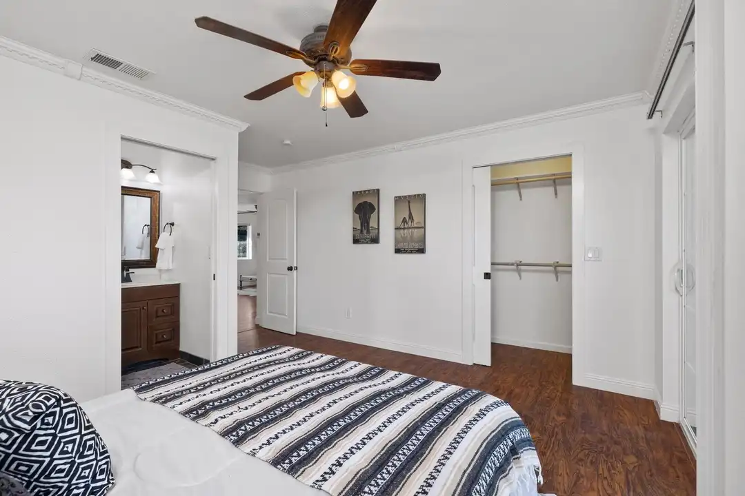 1152 Acorn St - View 6
