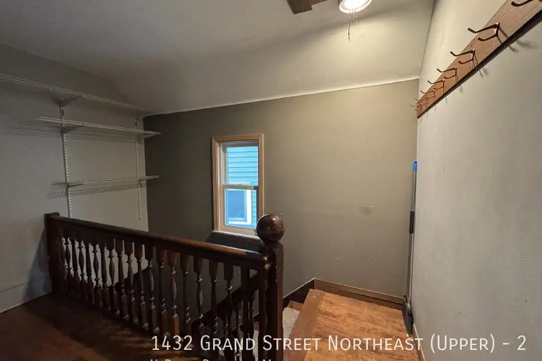 1432 Grand St NE - View 4