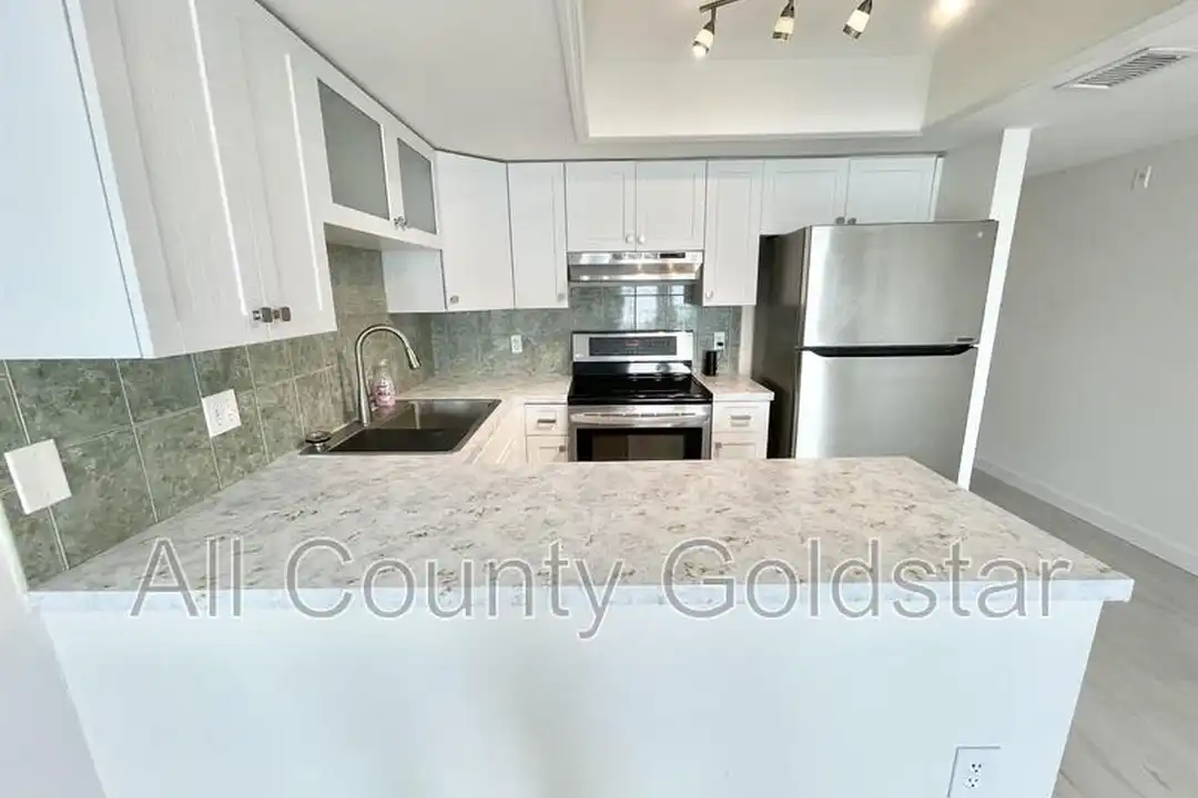 4410 Warren Ave unit 104 - View 6