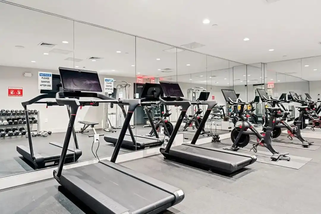 49 E 34th St - More