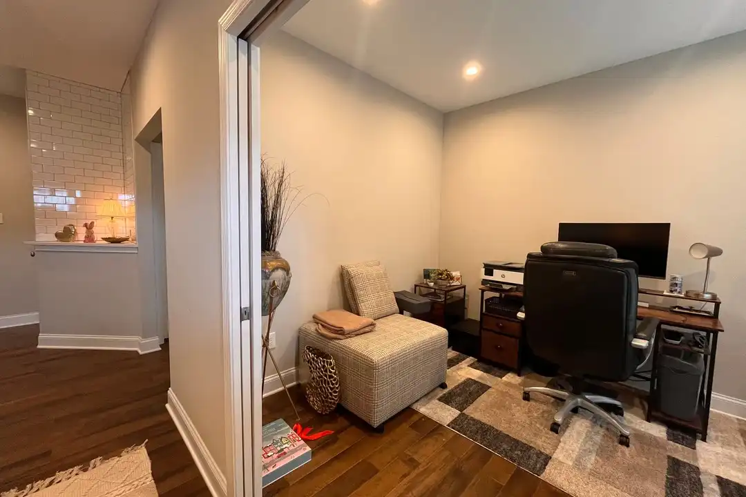 Apartment in State College - More