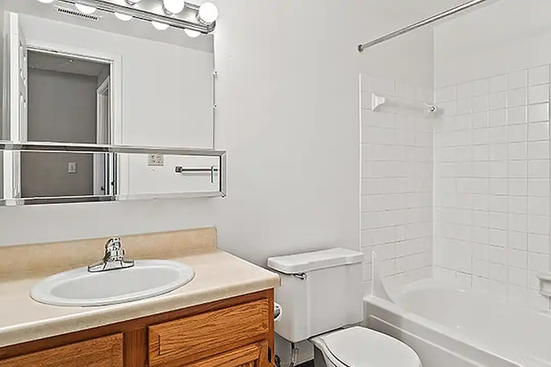 Fawn Lake Apartments – photo 1 of 8