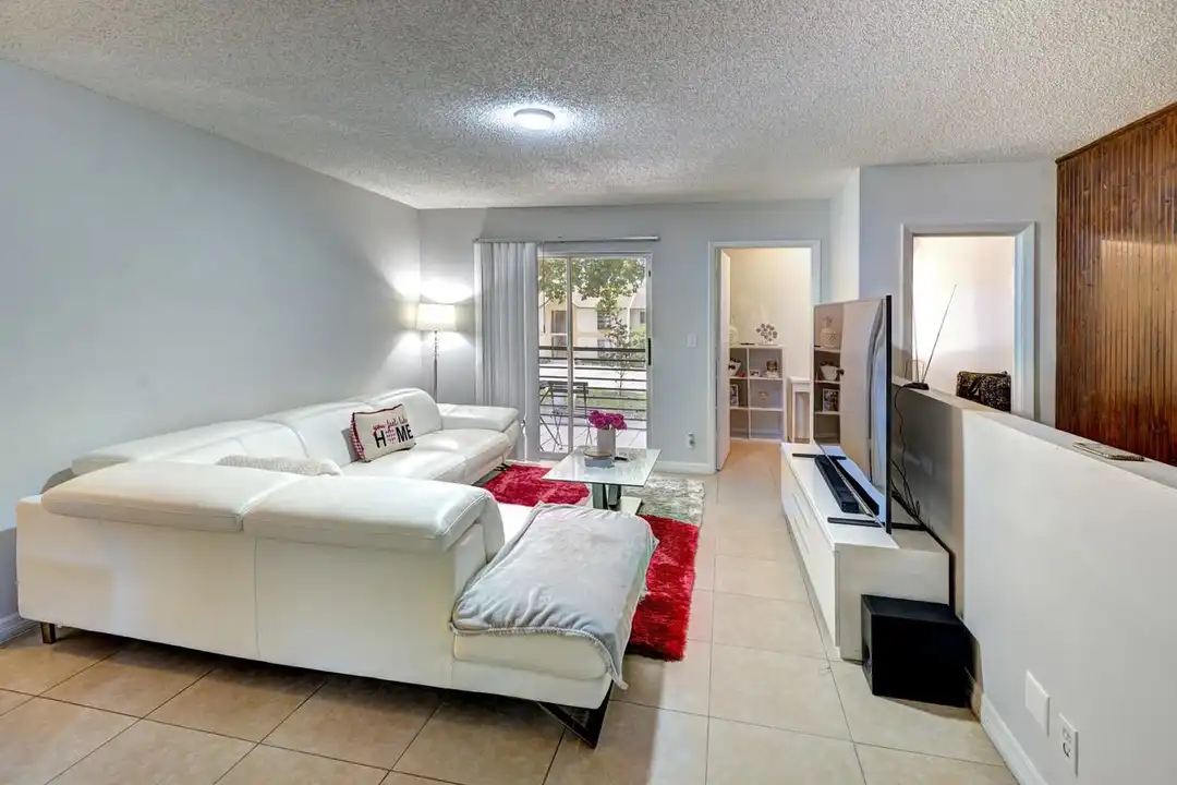 304 Gardens Dr - View 3