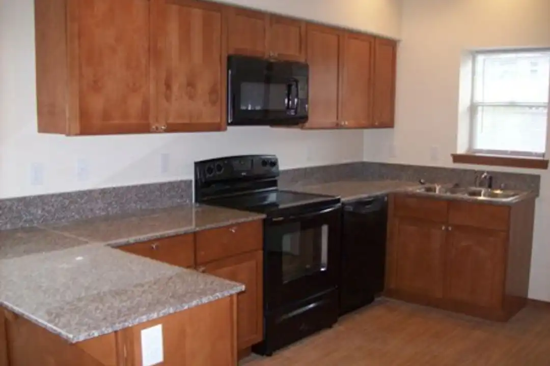 610 32nd St unit 620 - View 2