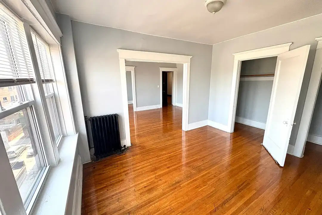 Apartment in Detroit, Midtown - View 5