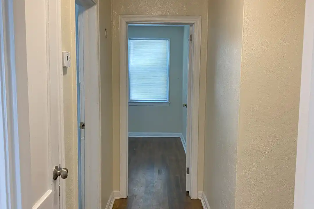 1 Engineer Dr unit H1 – photo 1