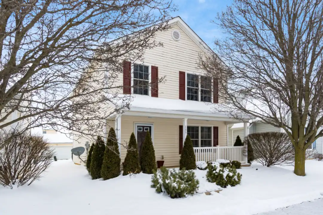 135 Saratoga St – photo 1