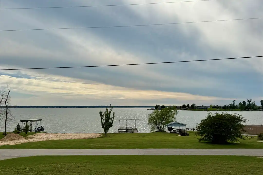 337 W Cattle Dr - View 2