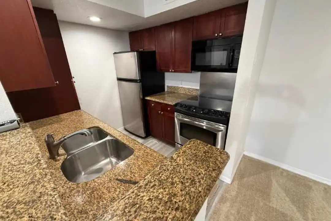 Apartment in Orlando - More
