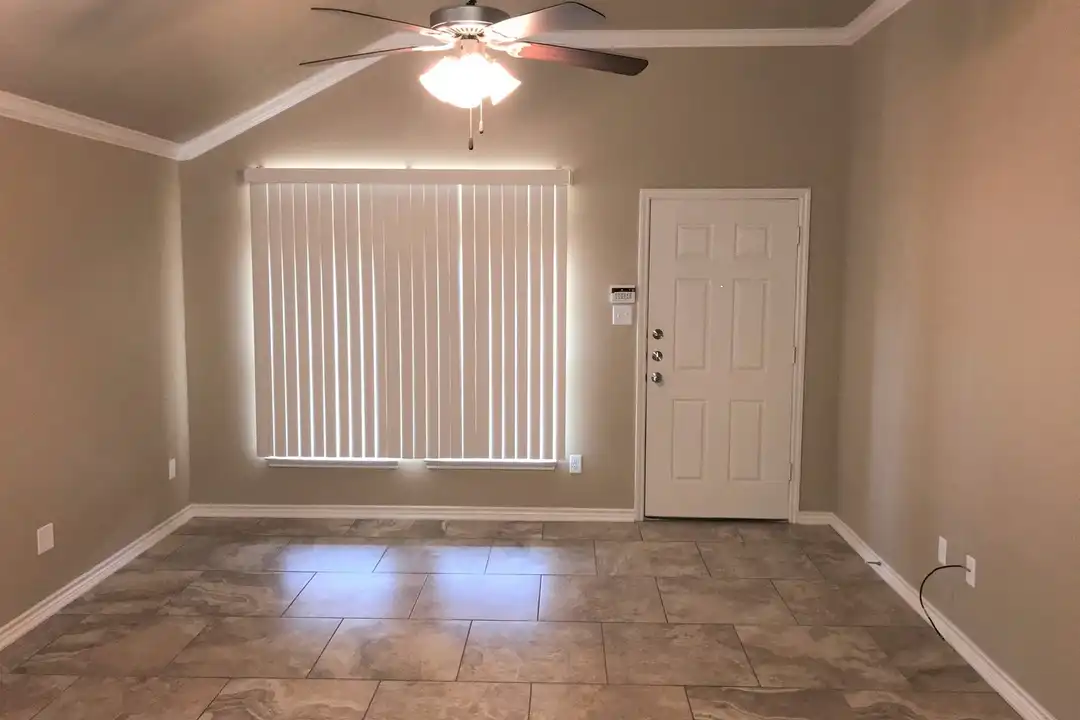 4603 Skyflower Ln unit A - View 2