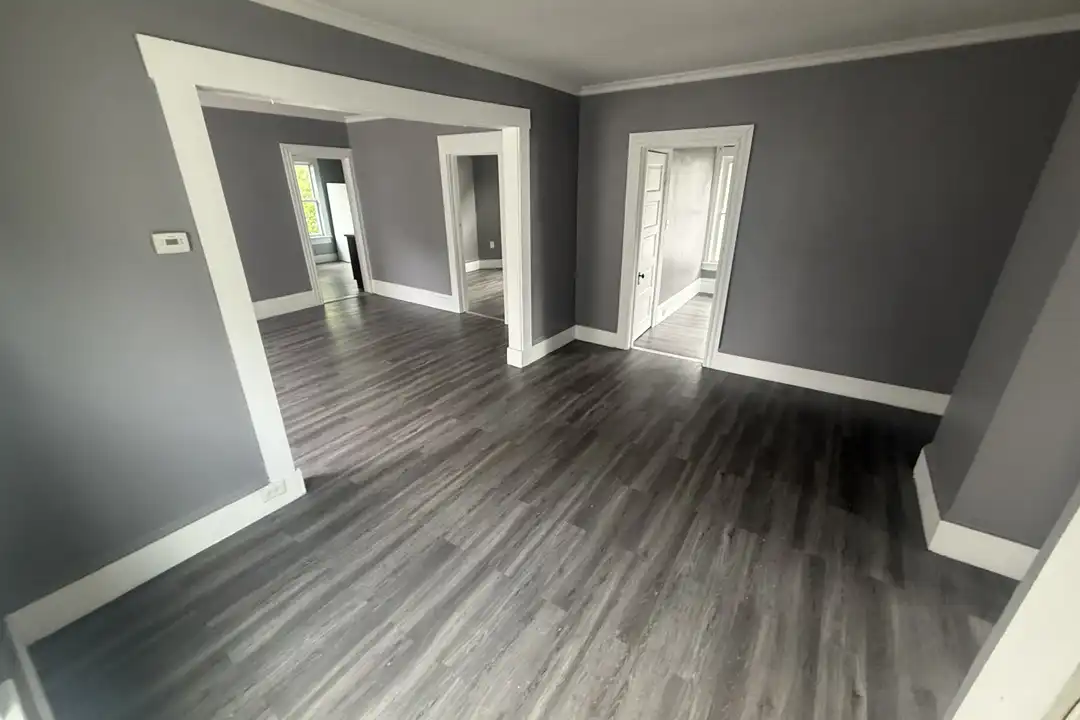 2153 W 96th St – další