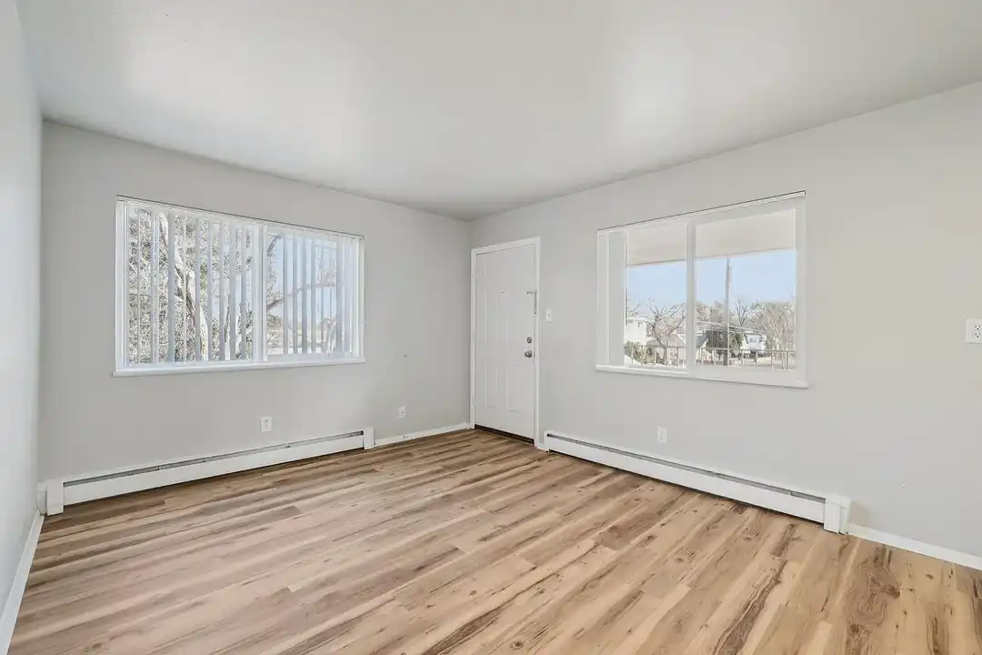 Aspen Creek Apartments - View 5