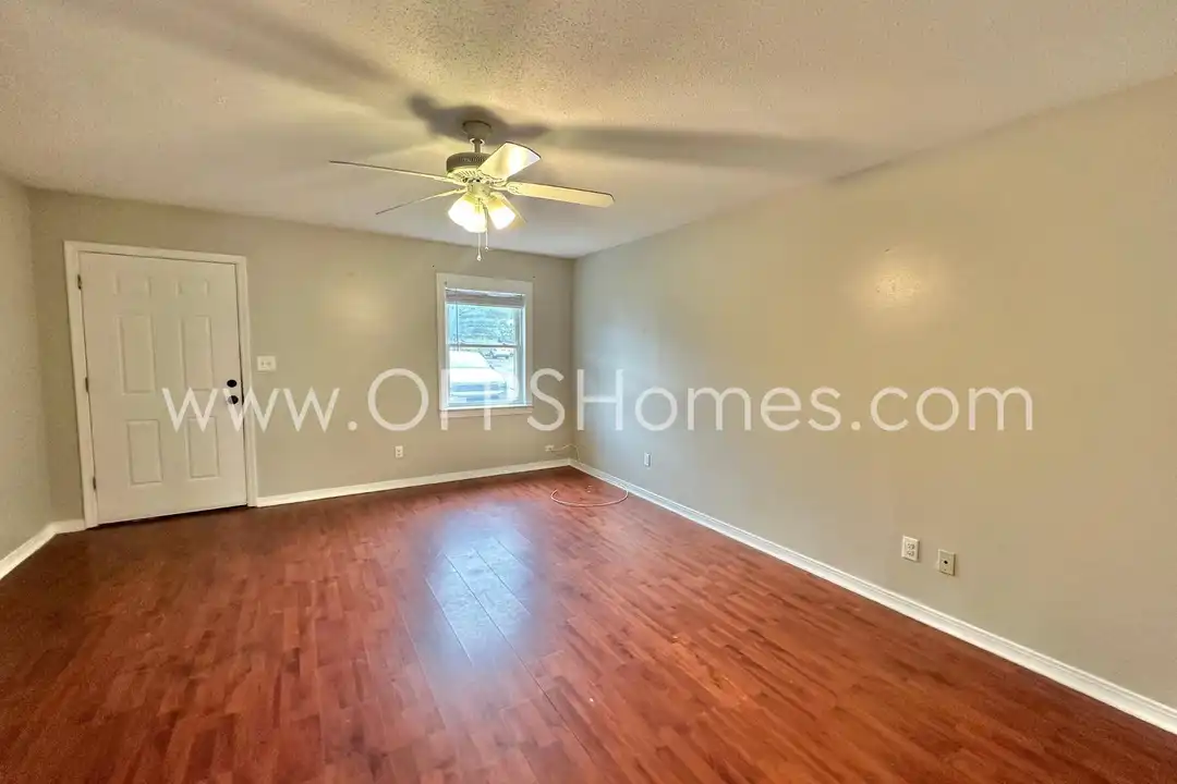 145 4th Ave unit APT C2 - View 4