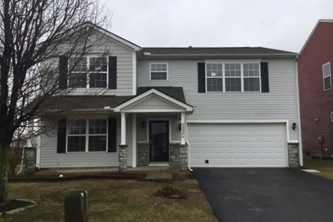 1227 Glenbeacome St – photo 1 of 2