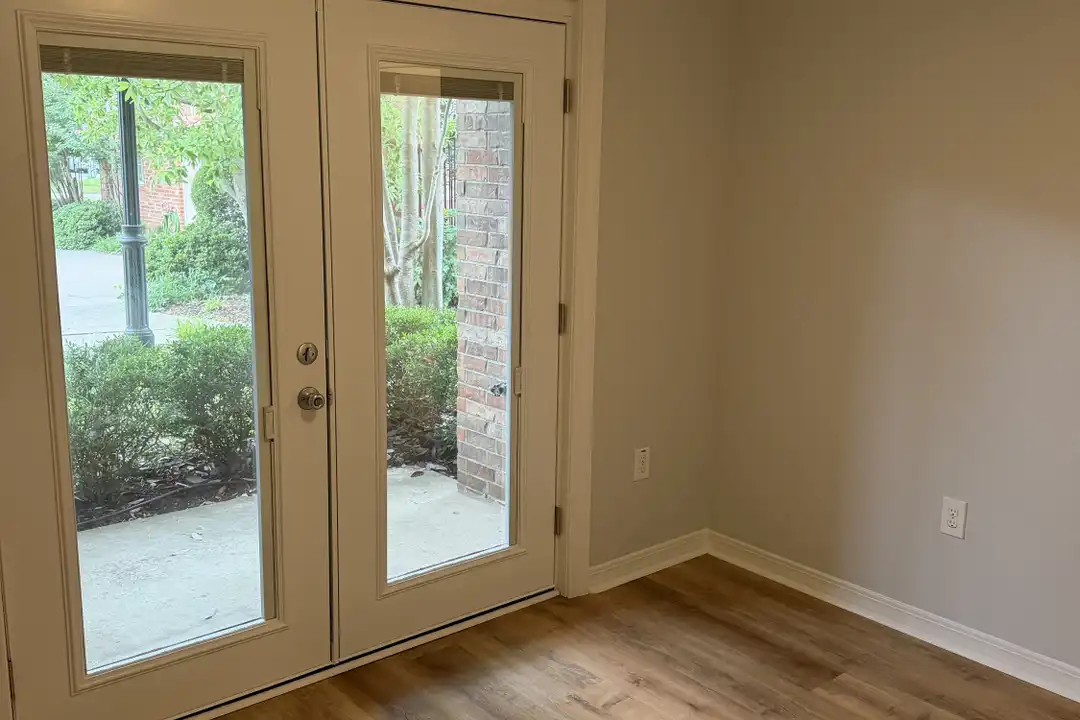 442 S Maple St unit 1 - View 5