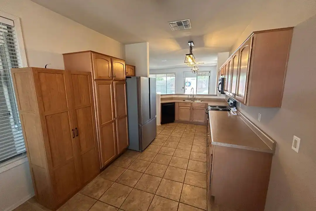 1676 S 159th Ave - View 5