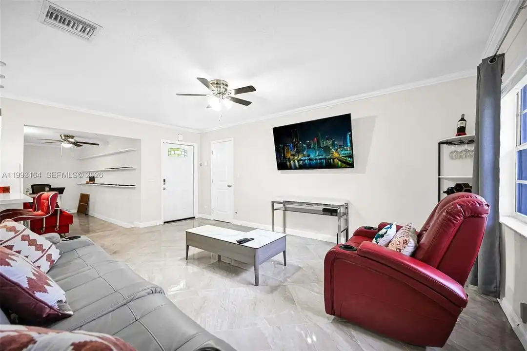 2528 SW Natura Blvd - View 4