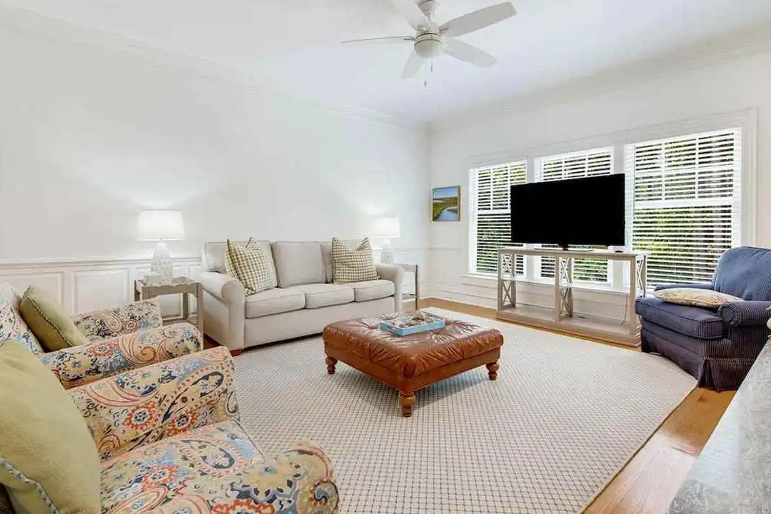 Apartment in Georgetown - View 4