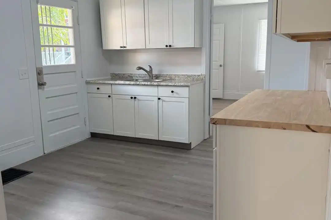 517 3rd Ave unit 1 – photo 1 of 11