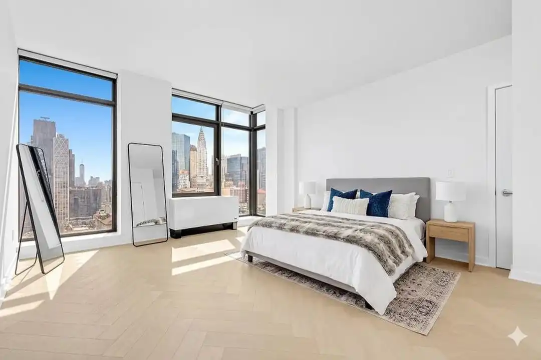 49 E 34th St - View 2