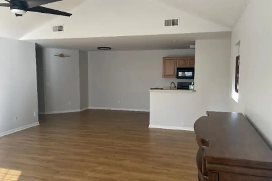 38 Woodhaven Dr - View 3