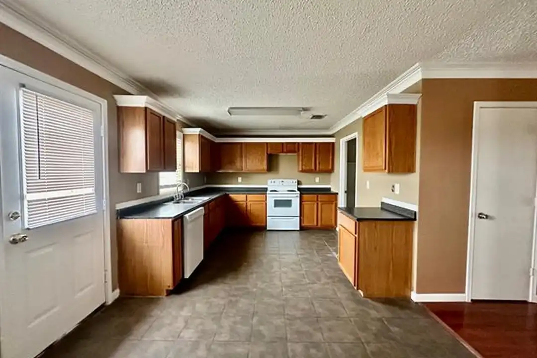 House in Fort Worth - View 4