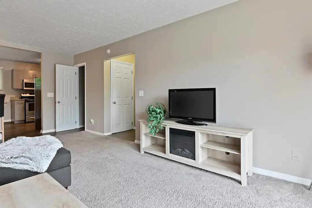 Heritage Hill Estates Apartments – photo 1