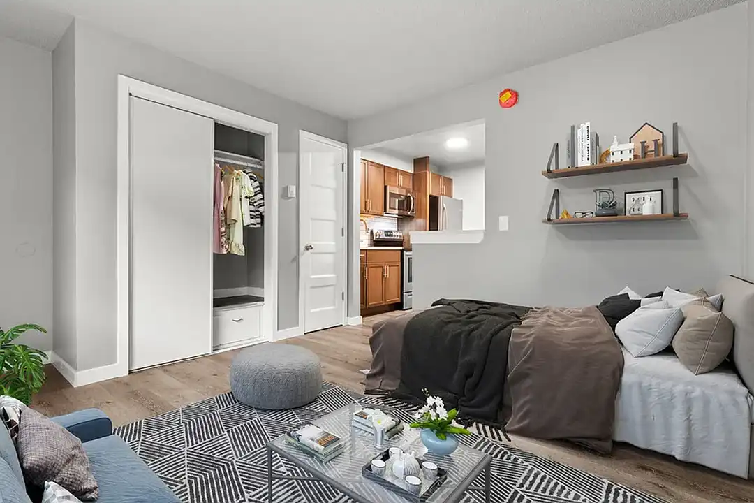 WhiteRock Apartments - View 3