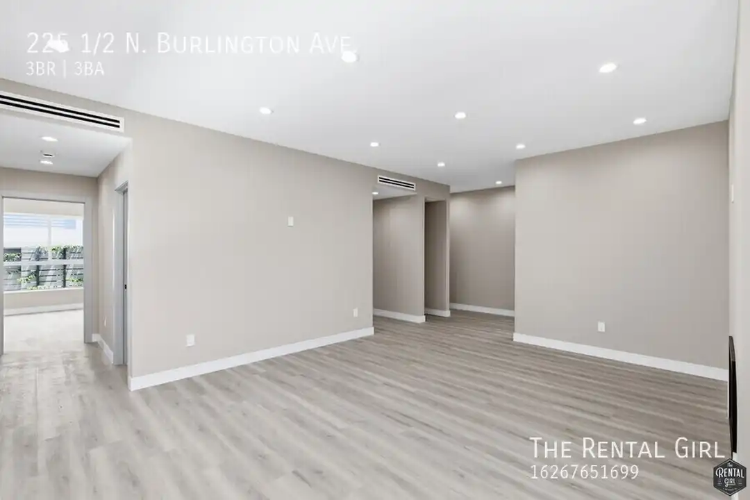 225 N Burlington Ave - View 4