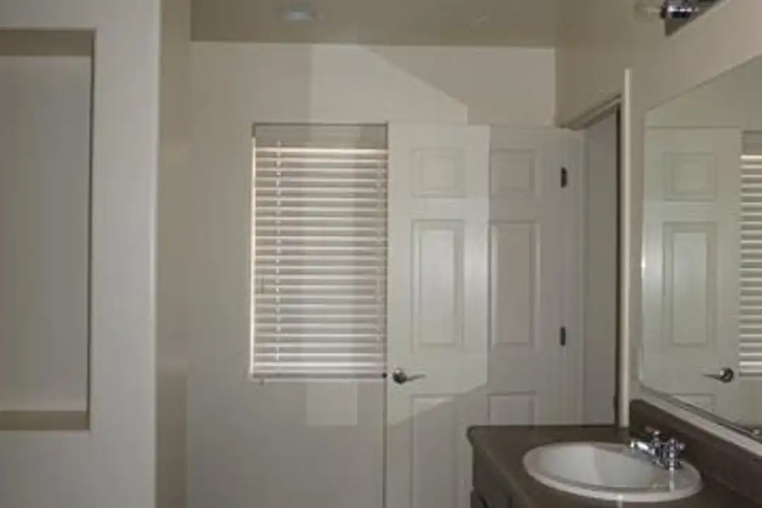 House in Tucson - View 3