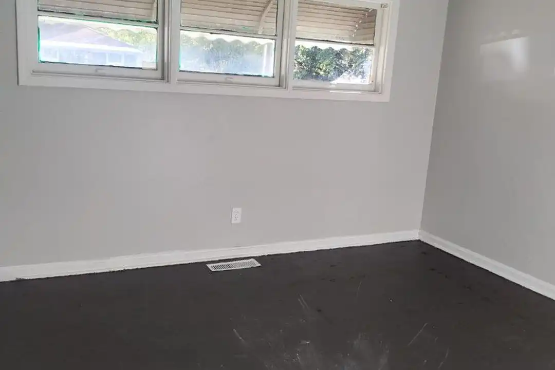 12510 Summerland Ave – pohled 3