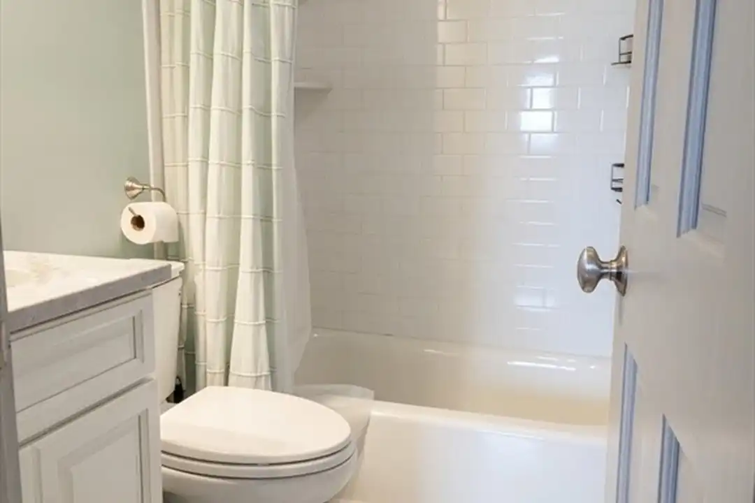 7 Weymouth Ave unit 3 - View 6