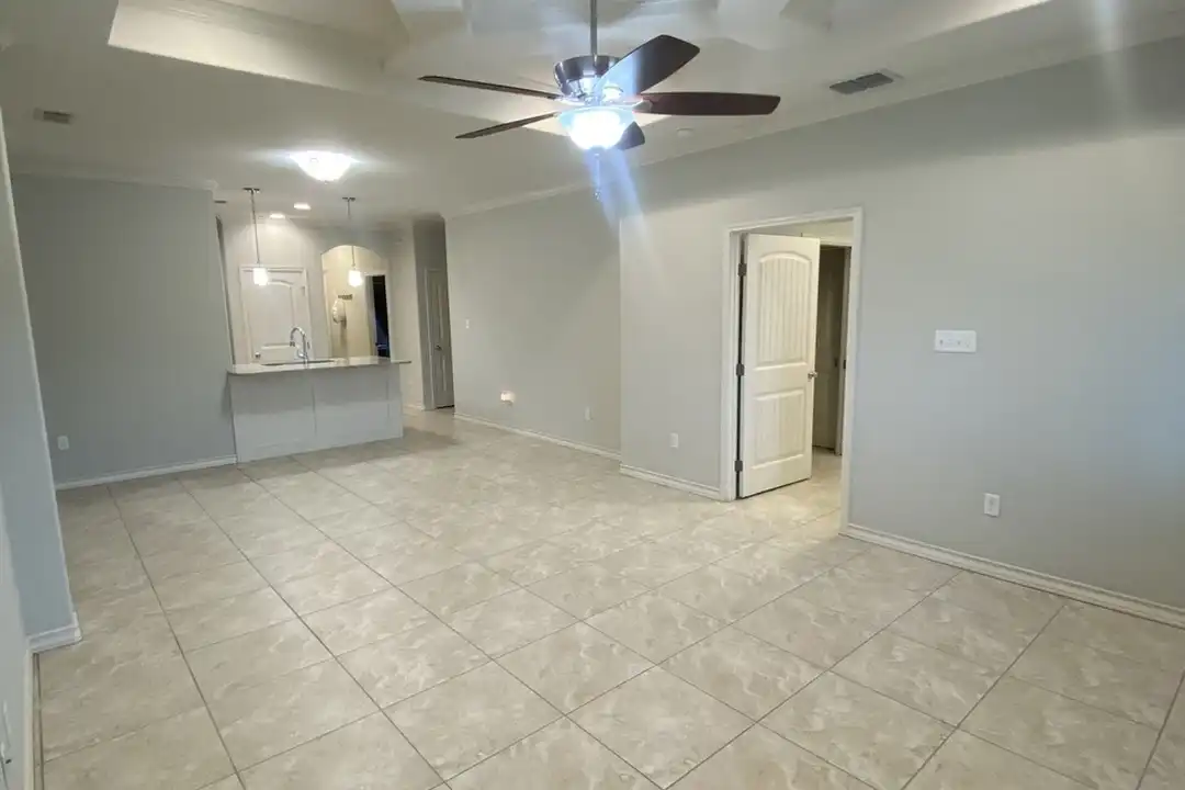 1818 Rodd Field Rd unit B2 - View 3