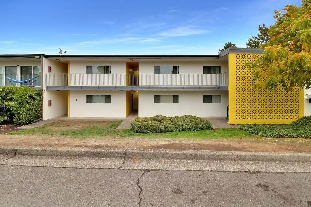 2760 Willamette St – photo 1